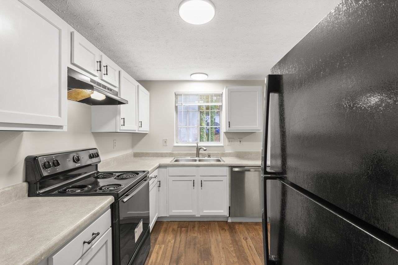 2116 Scarbrough Rd #1 - Photo 3 of 28