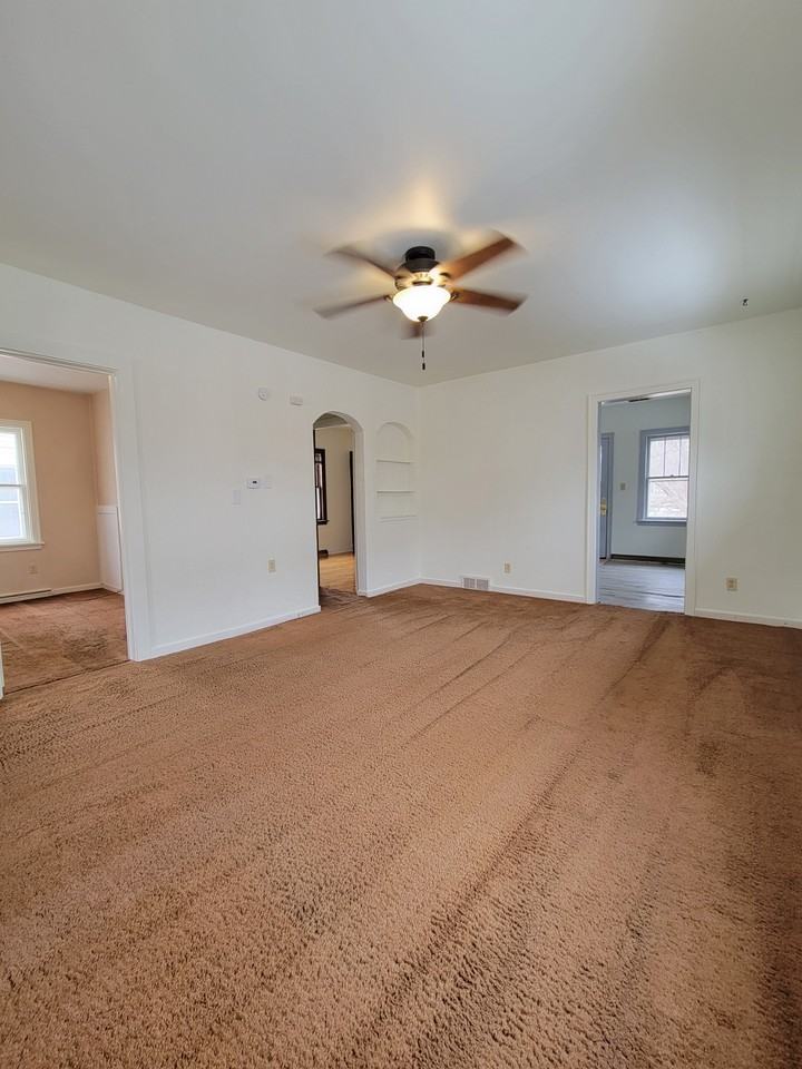 1231 S 11th Ave #1 - Photo 7 of 22