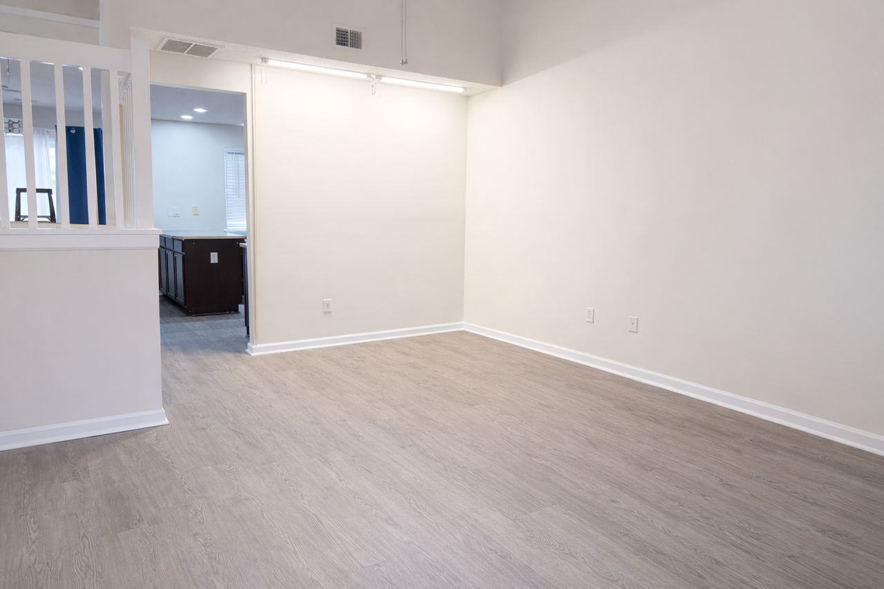 111 Lynch Cir #1 - Photo 3 of 22