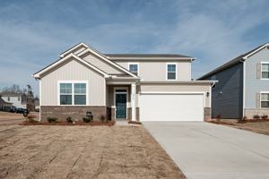 featured image of 1014 Hanover Crossing Dr #1