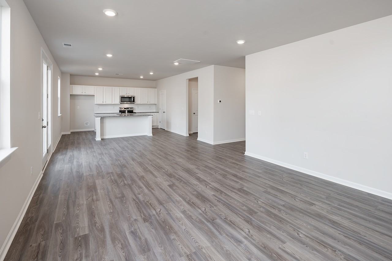 1014 Hanover Crossing Dr #1 - Photo 6 of 43