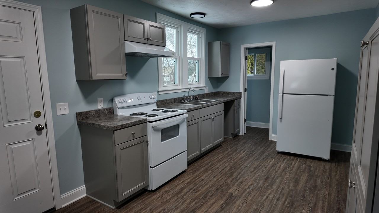 110 Myers Ave #1 - Photo 2 of 8