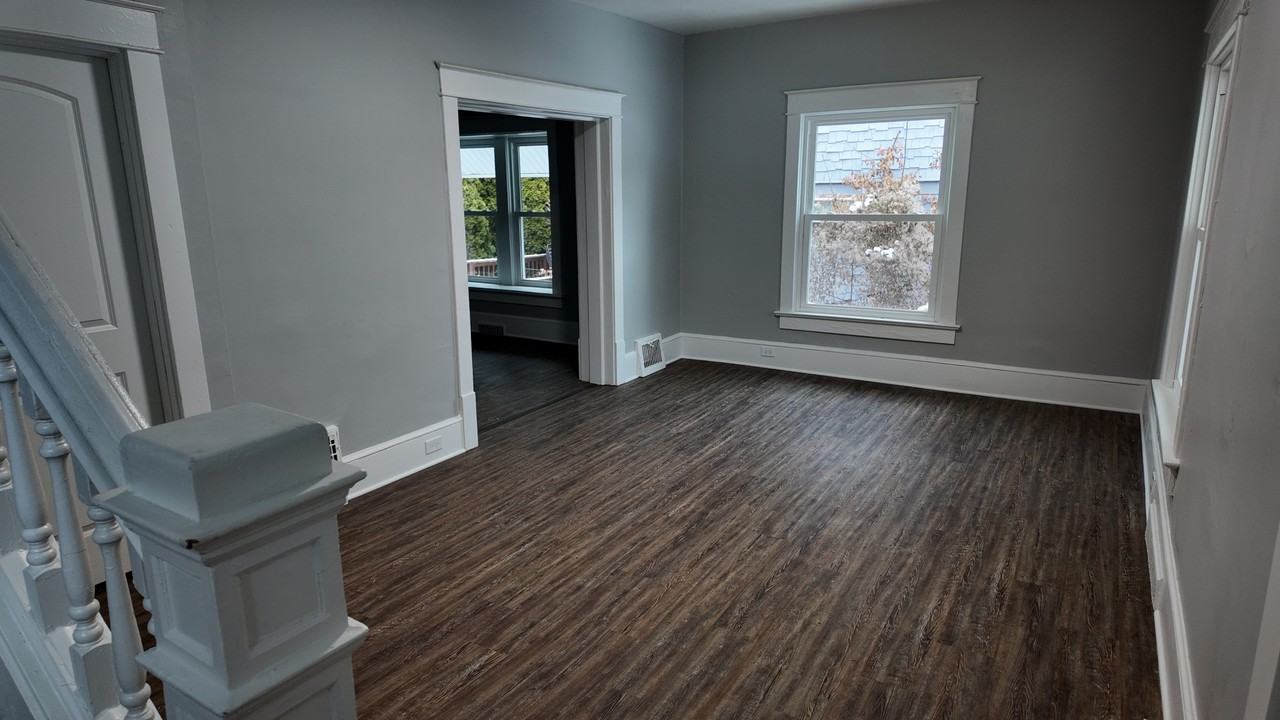 110 Myers Ave #1 - Photo 5 of 8