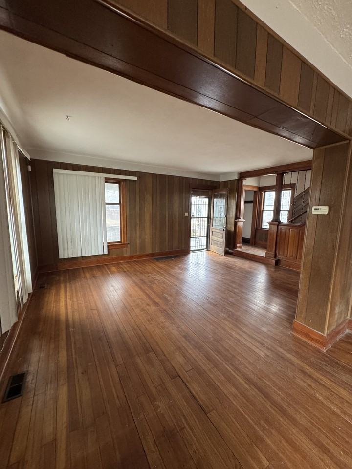 732 Ne Sumner St #1 - Photo 2 of 10