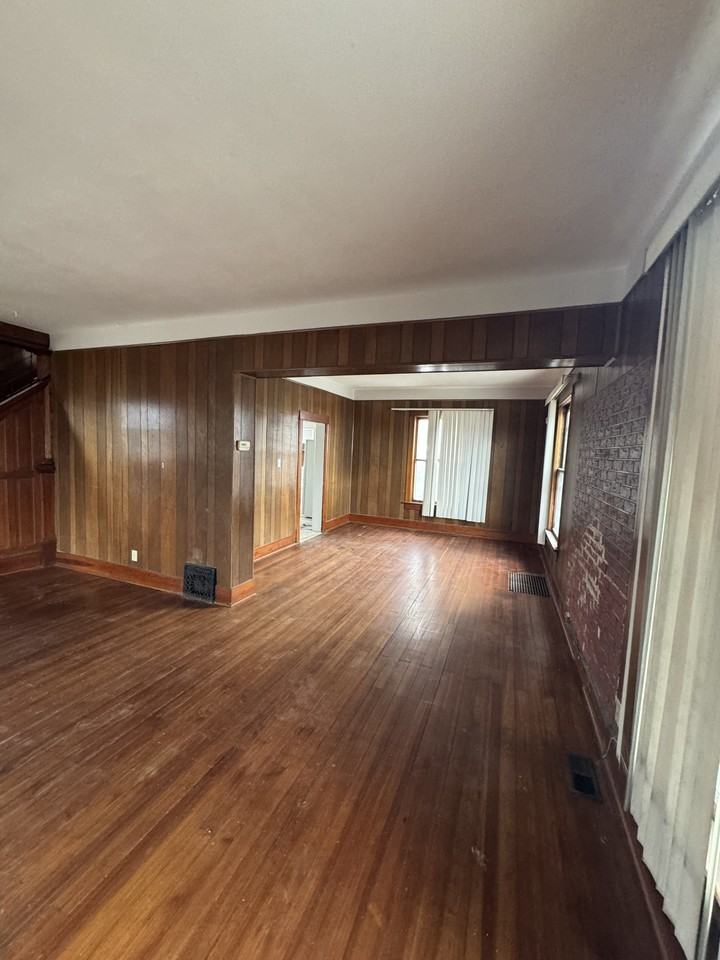 732 Ne Sumner St #1 - Photo 3 of 10