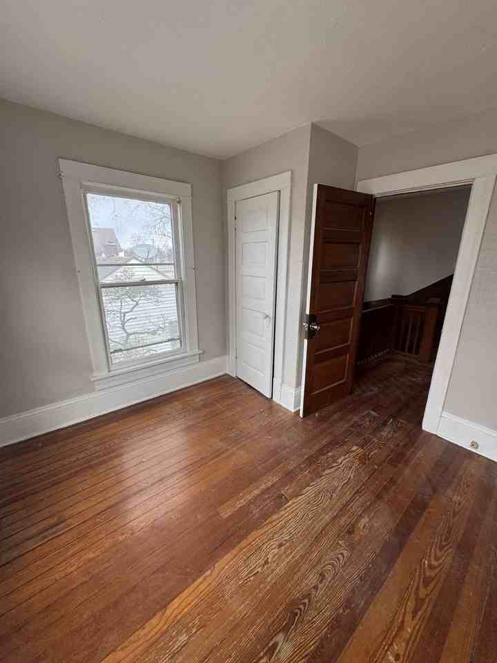 732 Ne Sumner St #1 - Photo 6 of 10