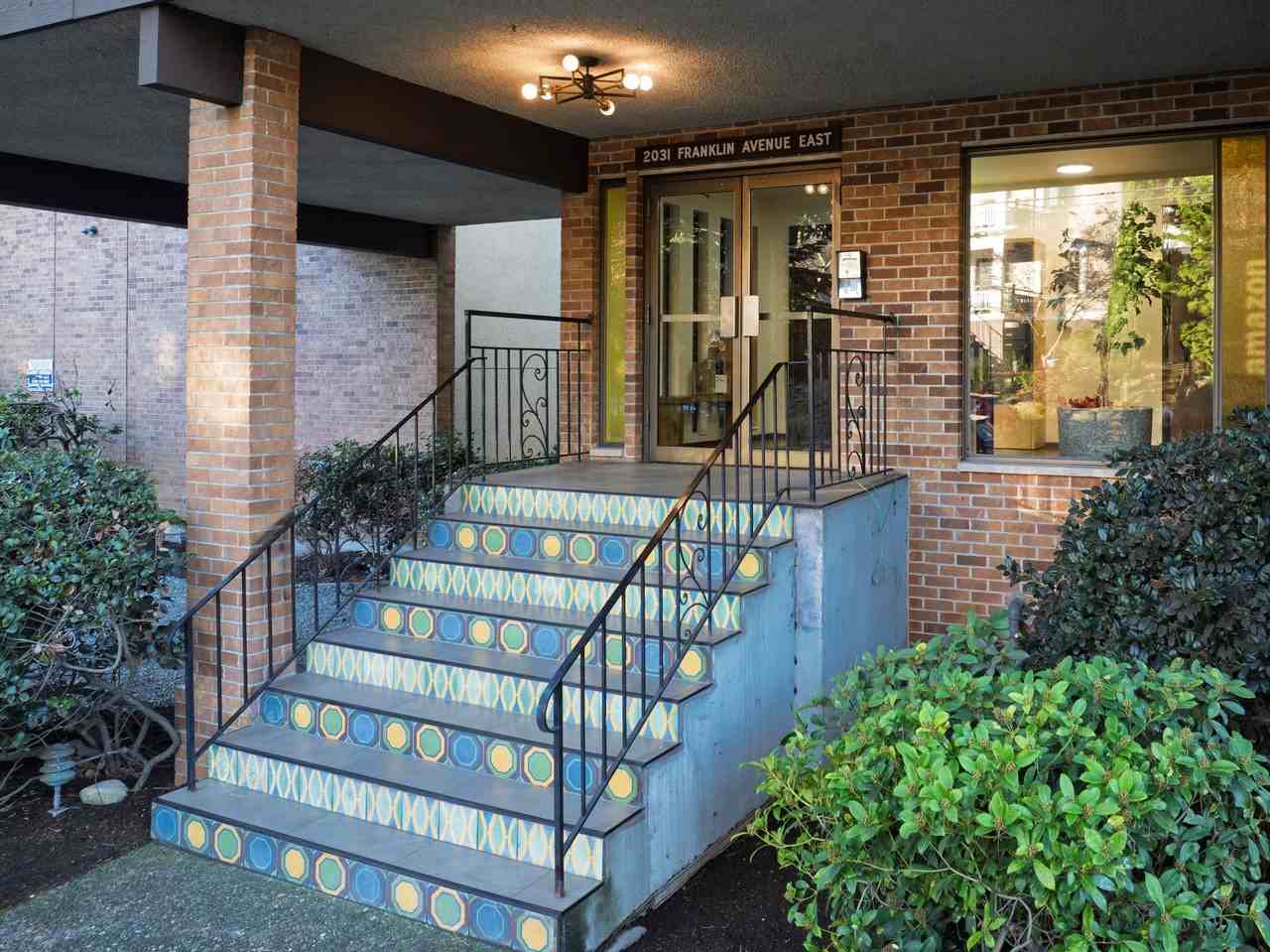 Franklin Apartments - Photo 7 of 7