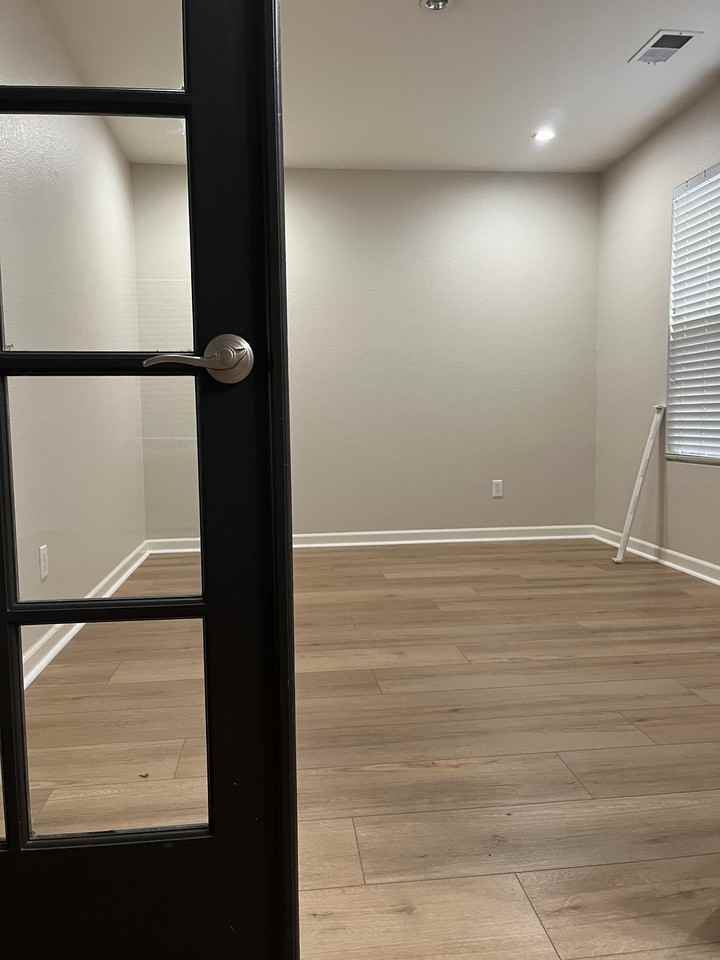 1751 Barney Ave #1 - Photo 5 of 19