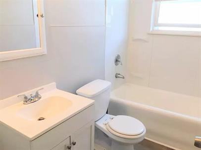 2759 Harris Ave #4 - Photo 4 of 8