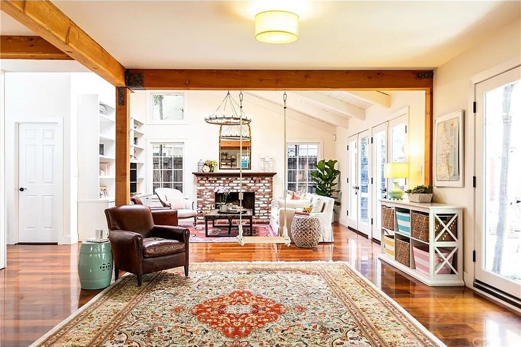 12807 Milbank St #1 - Photo 3 of 40