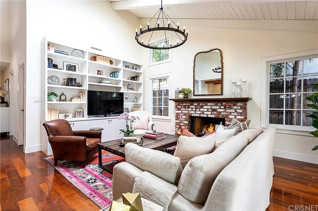 12807 Milbank St #1 - Photo 5 of 40