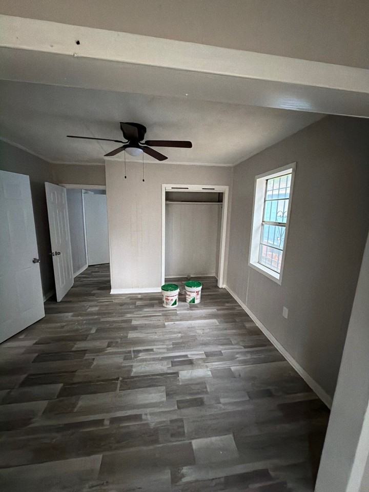 3026 Bishop Ave #1 - Photo 3 of 10