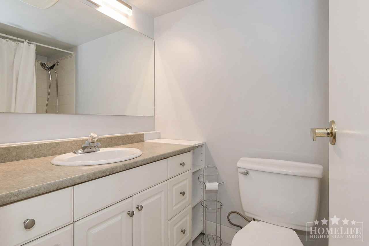 12964 17 Ave #5 - Photo 7 of 15