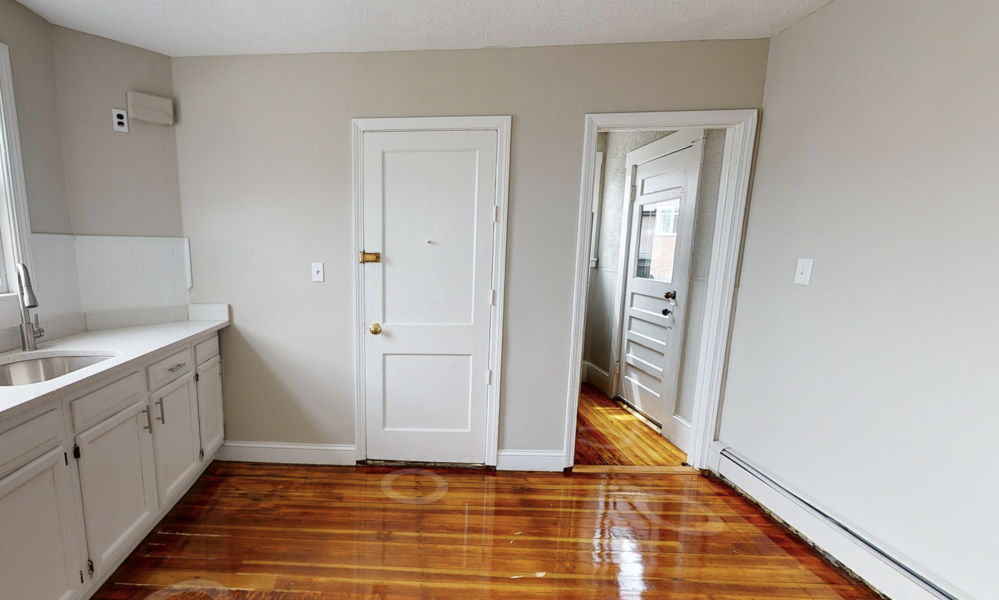 280 Mcgrath Hwy #D - Photo 2 of 8