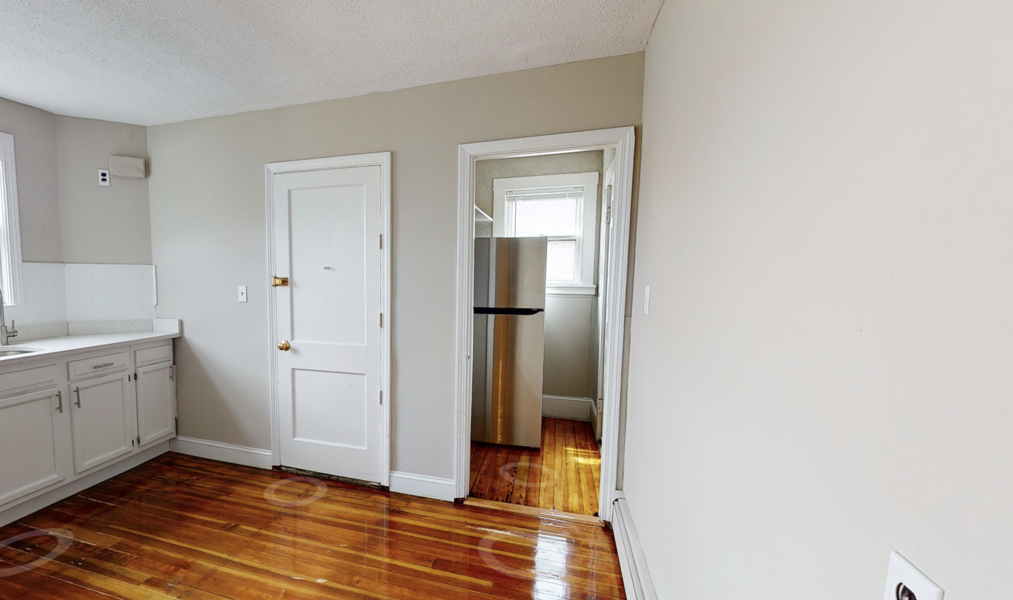 280 Mcgrath Hwy #D - Photo 5 of 8