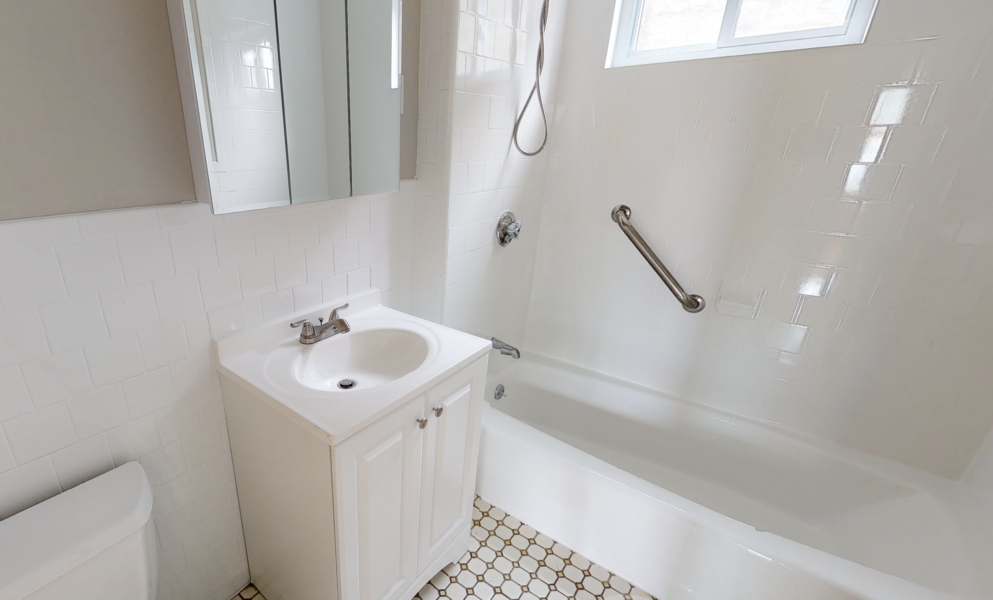 280 Mcgrath Hwy #D - Photo 7 of 8