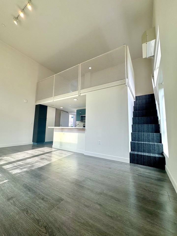 4405 West Point Loma BoulevardHAVEN | Point Loma - 308 #308 - Photo 3 of 10