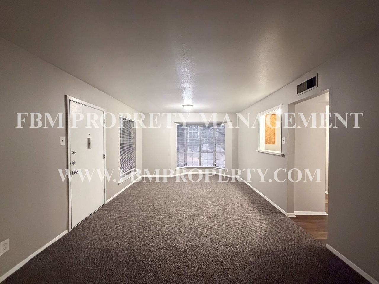 510 W Marvin Ave #201 - Photo 4 of 19