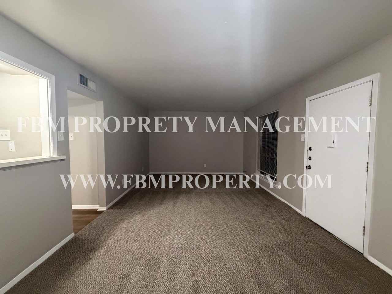 510 W Marvin Ave #201 - Photo 5 of 19