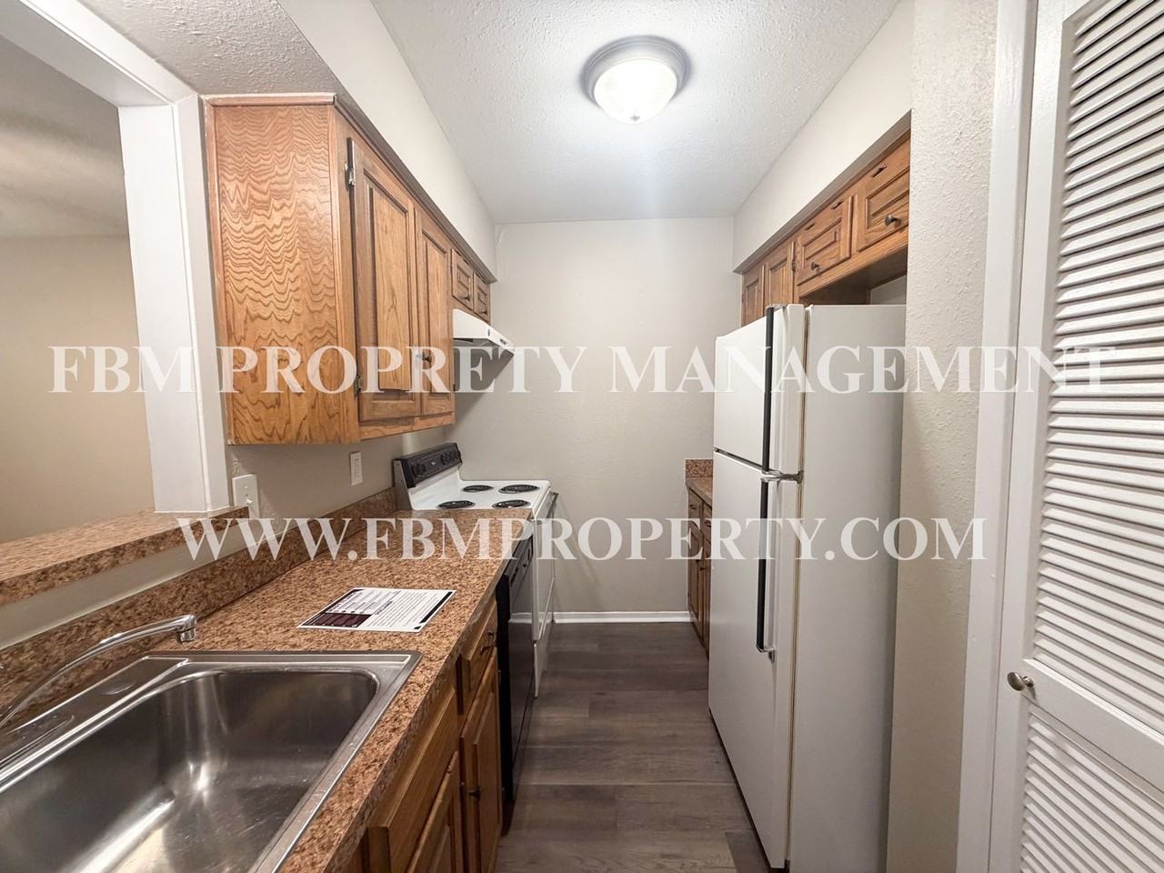 510 W Marvin Ave #207 - Photo 6 of 15