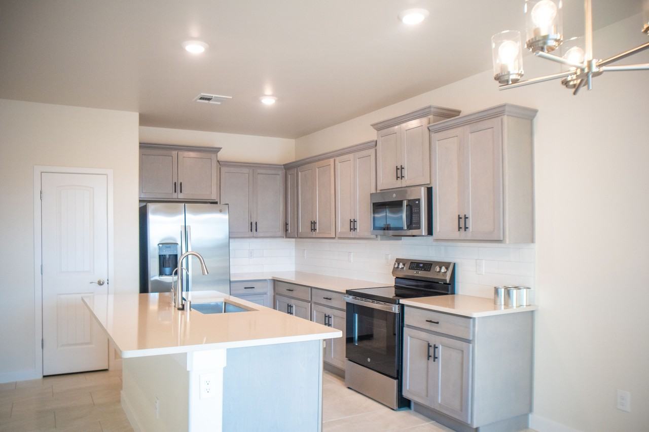 3007 San Jenaro Dr #1 - Photo 6 of 14