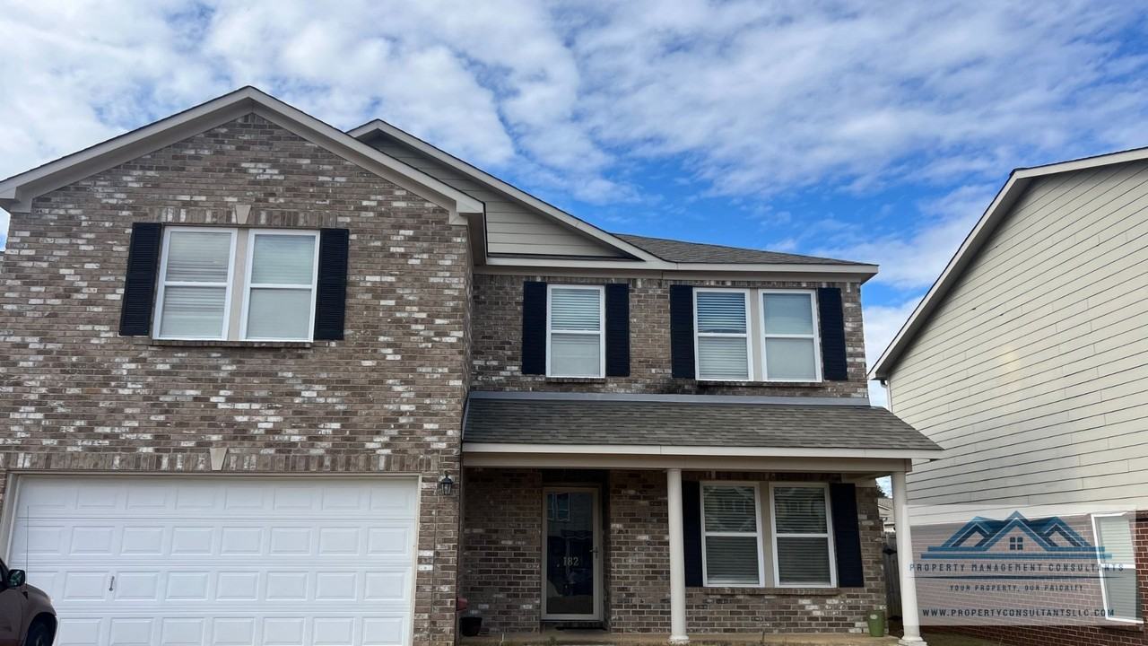 182 Forestbrook Dr #1 - Photo 2 of 9