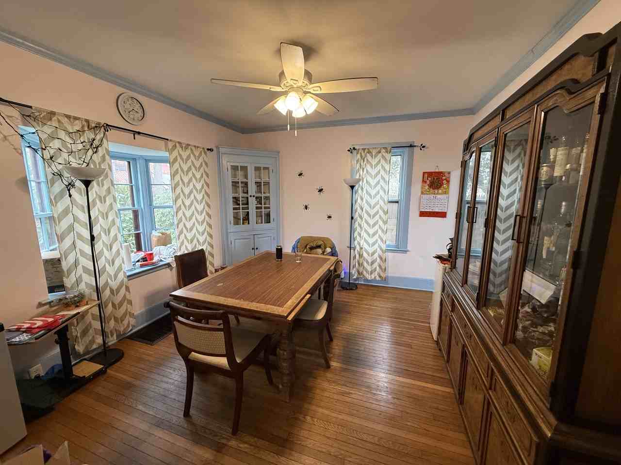 105 Valentine Pl - Photo 4 of 5