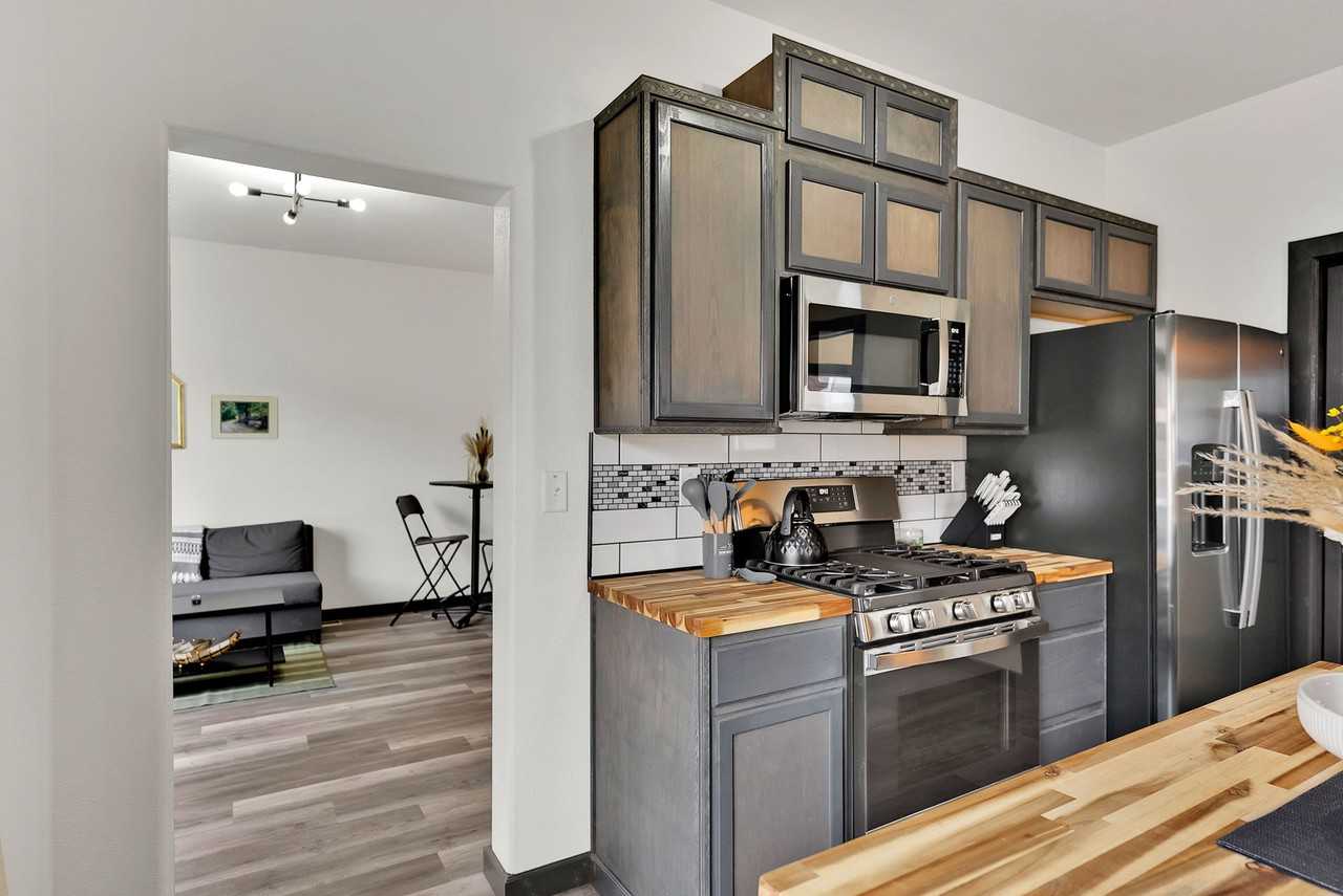 902 Residence St #1 - Photo 5 of 26