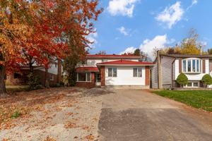 featured image of 64 Collete Cres #3
