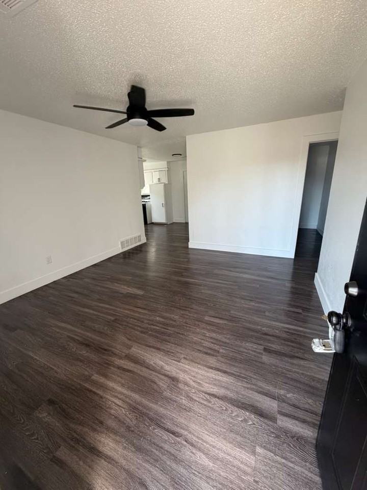 329 Nw 86th St #1 - Photo 7 of 10