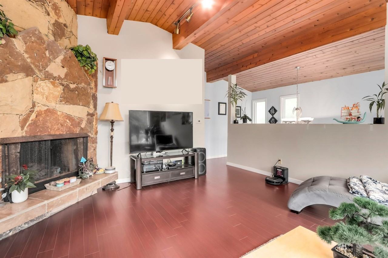 14441 Chartwell Dr - Photo 4 of 17