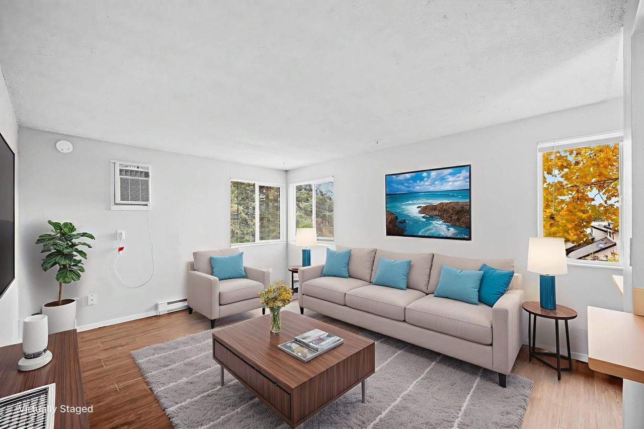 MOVE IN SPECIAL! 50% OFF SECOND MONTHS RENT - Photo 2 of 18