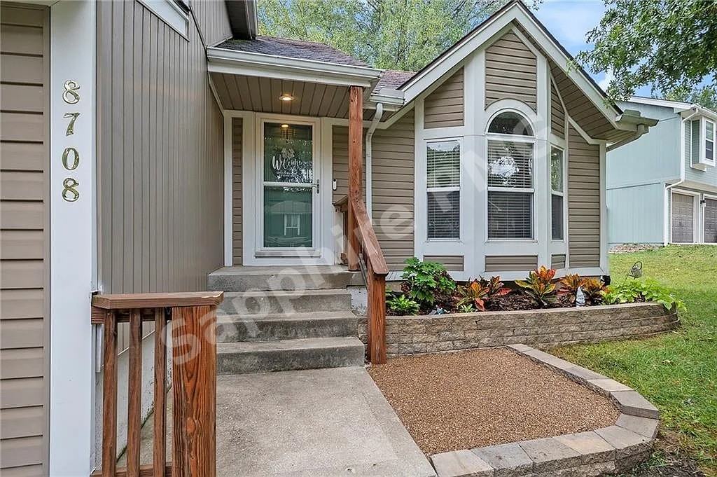 8707 N Wheaton Ct #1 - Photo 3 of 19