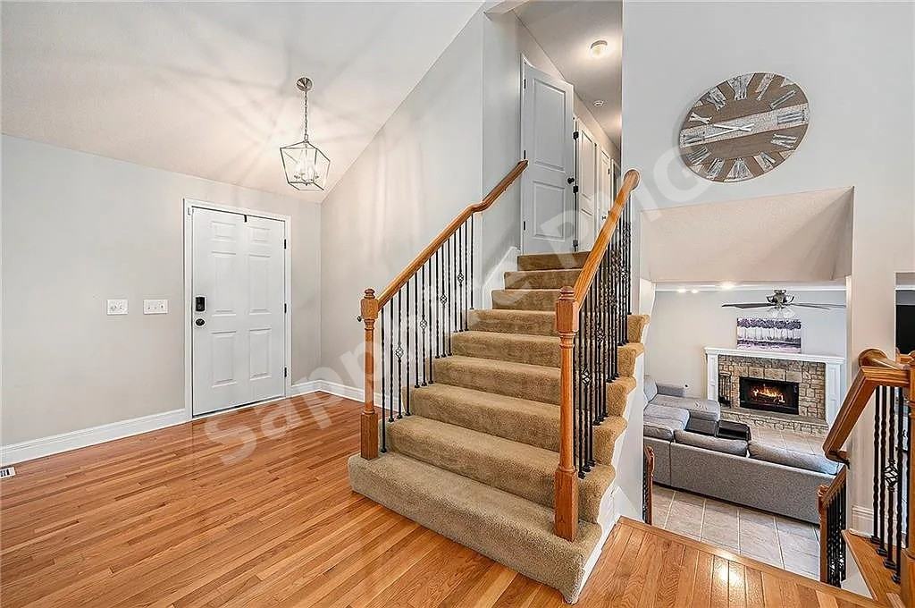 8707 N Wheaton Ct #1 - Photo 4 of 19