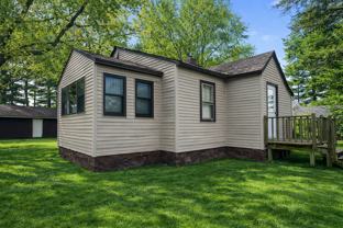 801 Lake View Dr - Photo 1 of 1