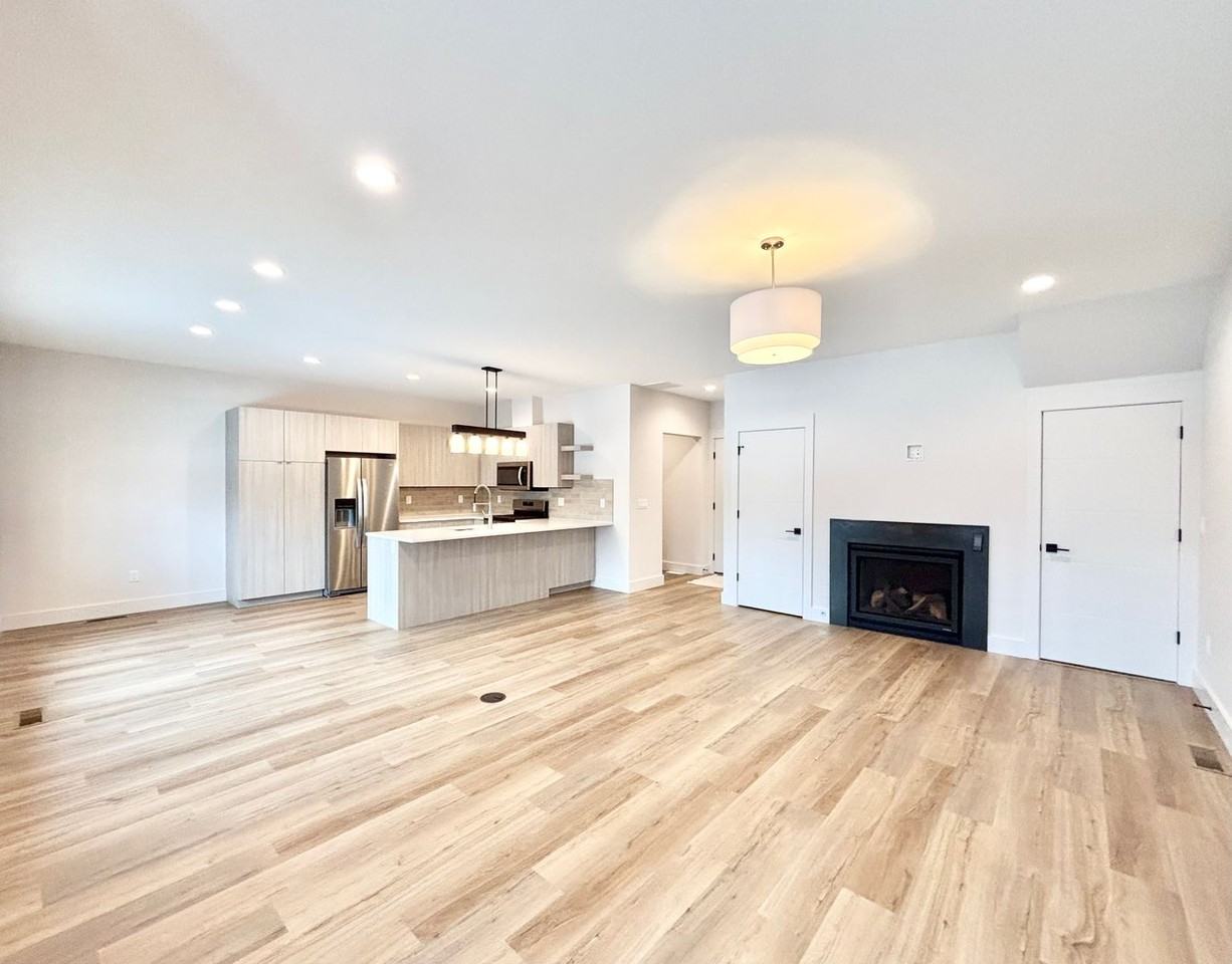 3120 Autumn Grove St #B - Photo 2 of 18