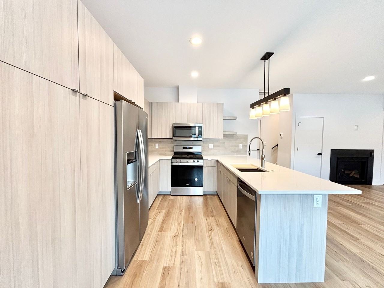 3120 Autumn Grove St #B - Photo 3 of 18