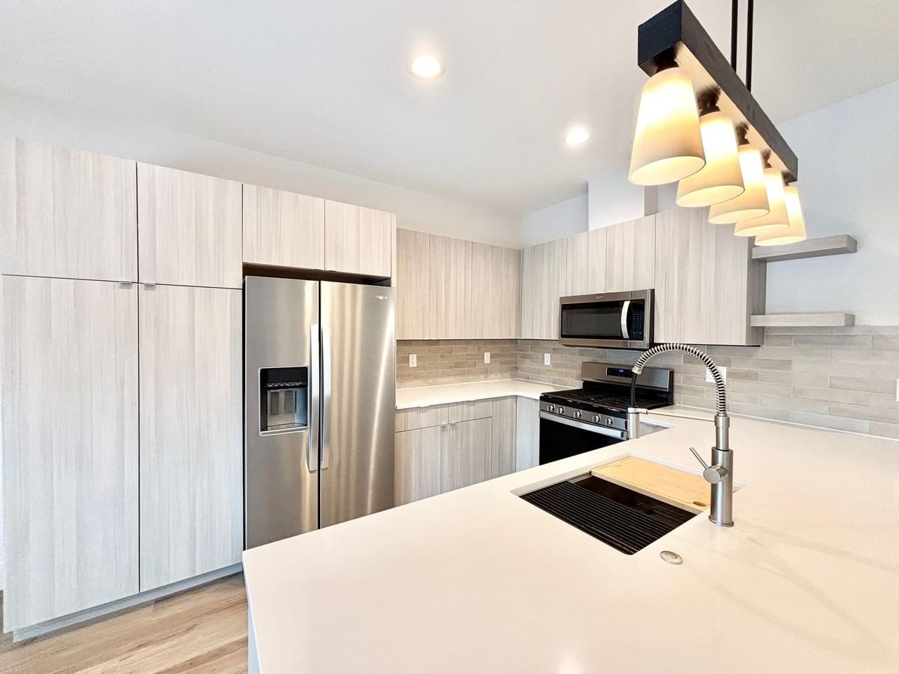 3120 Autumn Grove St #B - Photo 4 of 18