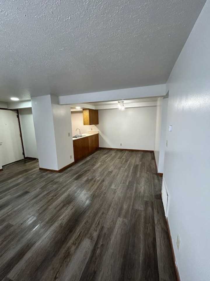 2207 Spansail Dr - Photo 3 of 11