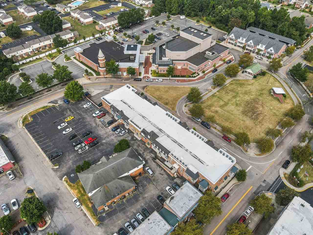 The Fountain Square Apartments - Photo 2 of 25