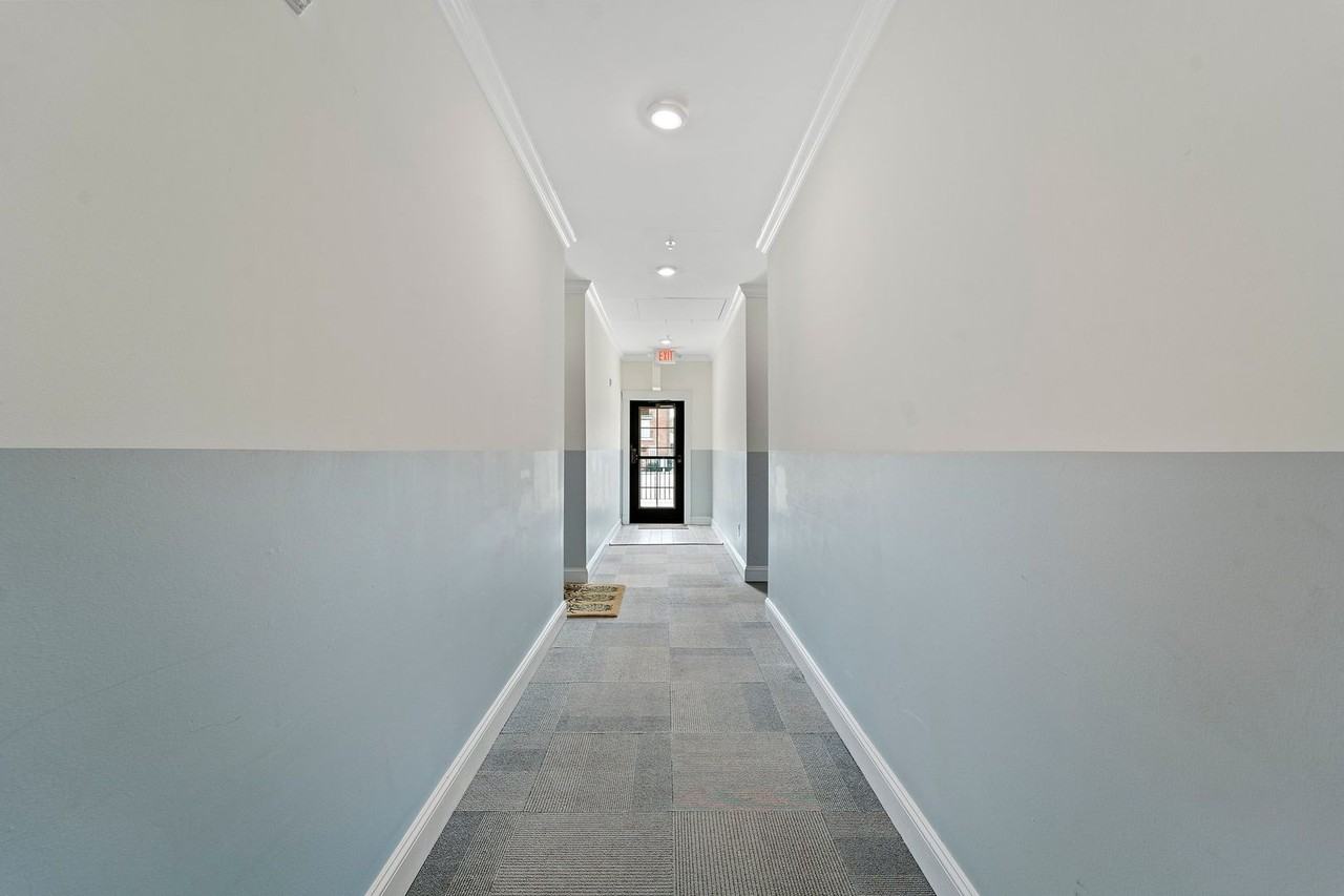 The Fountain Square Apartments - Photo 5 of 25