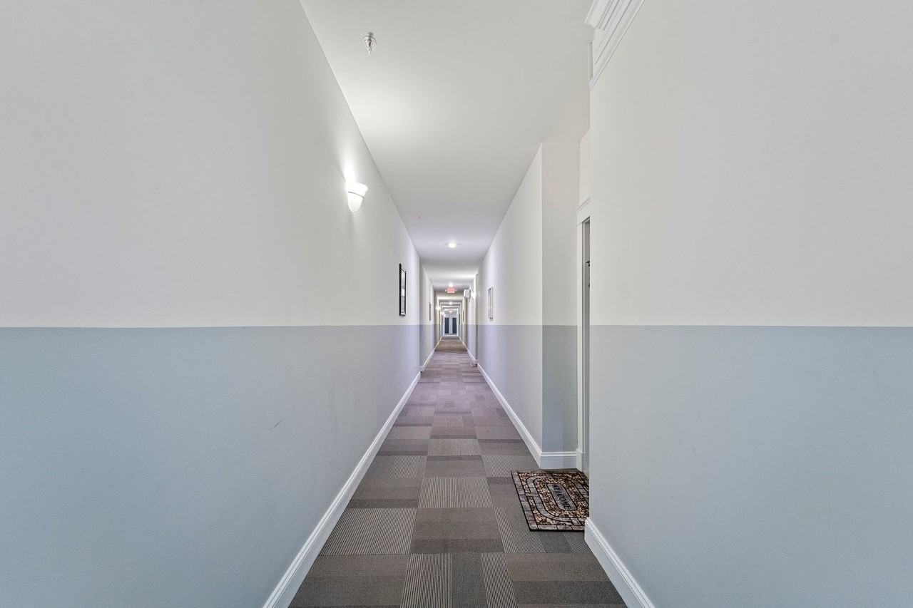 The Fountain Square Apartments - Photo 6 of 25