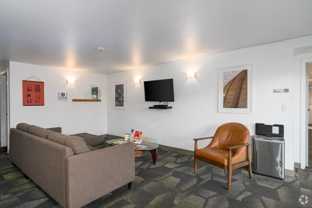930 N Washington St - Photo 1 of 1