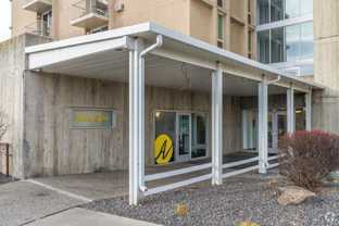 930 N Washington St - Photo 1 of 1