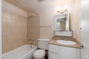 930 N Washington St - Photo 1 of 1