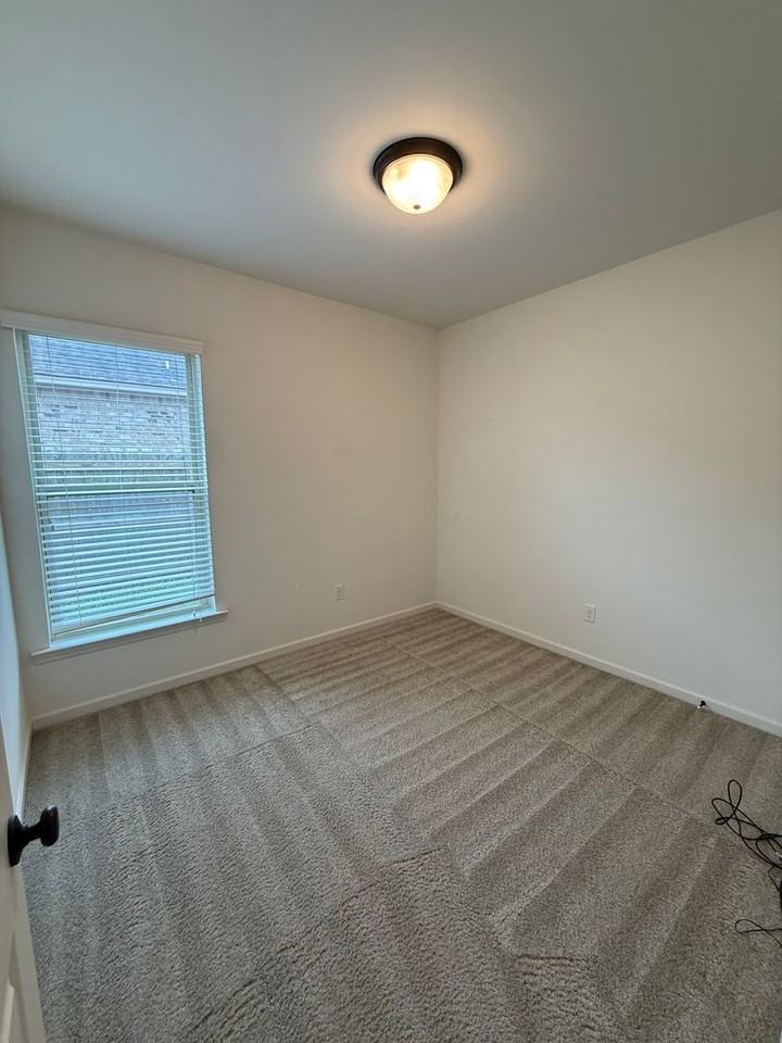 774 Sehdeva Memorial Dr - Photo 7 of 27