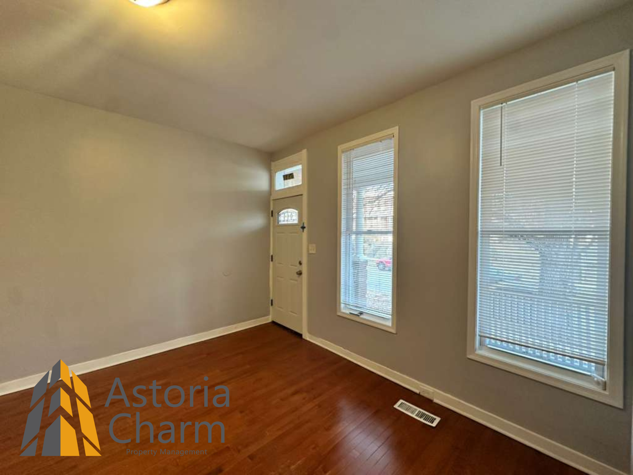 1716 Ashburton St - Photo 2 of 15