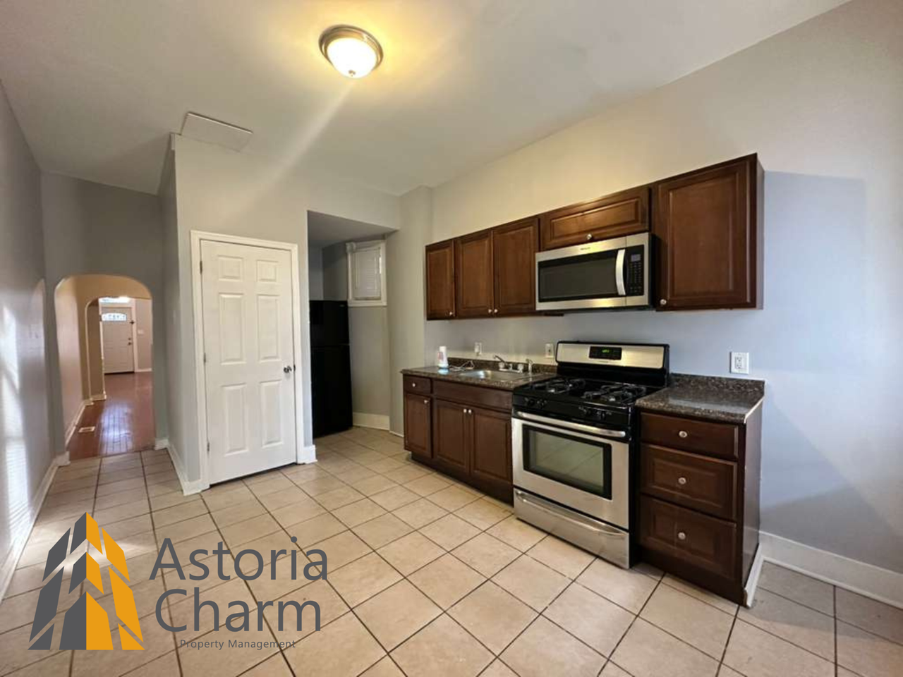 1716 Ashburton St - Photo 7 of 15