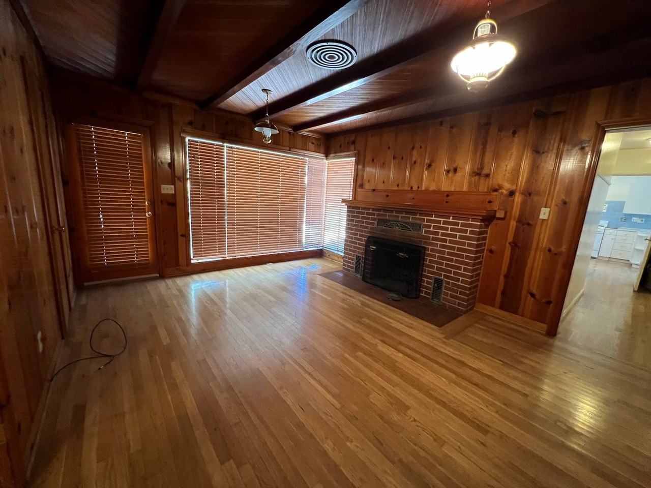 116 E Myrtle Ave - Photo 3 of 23