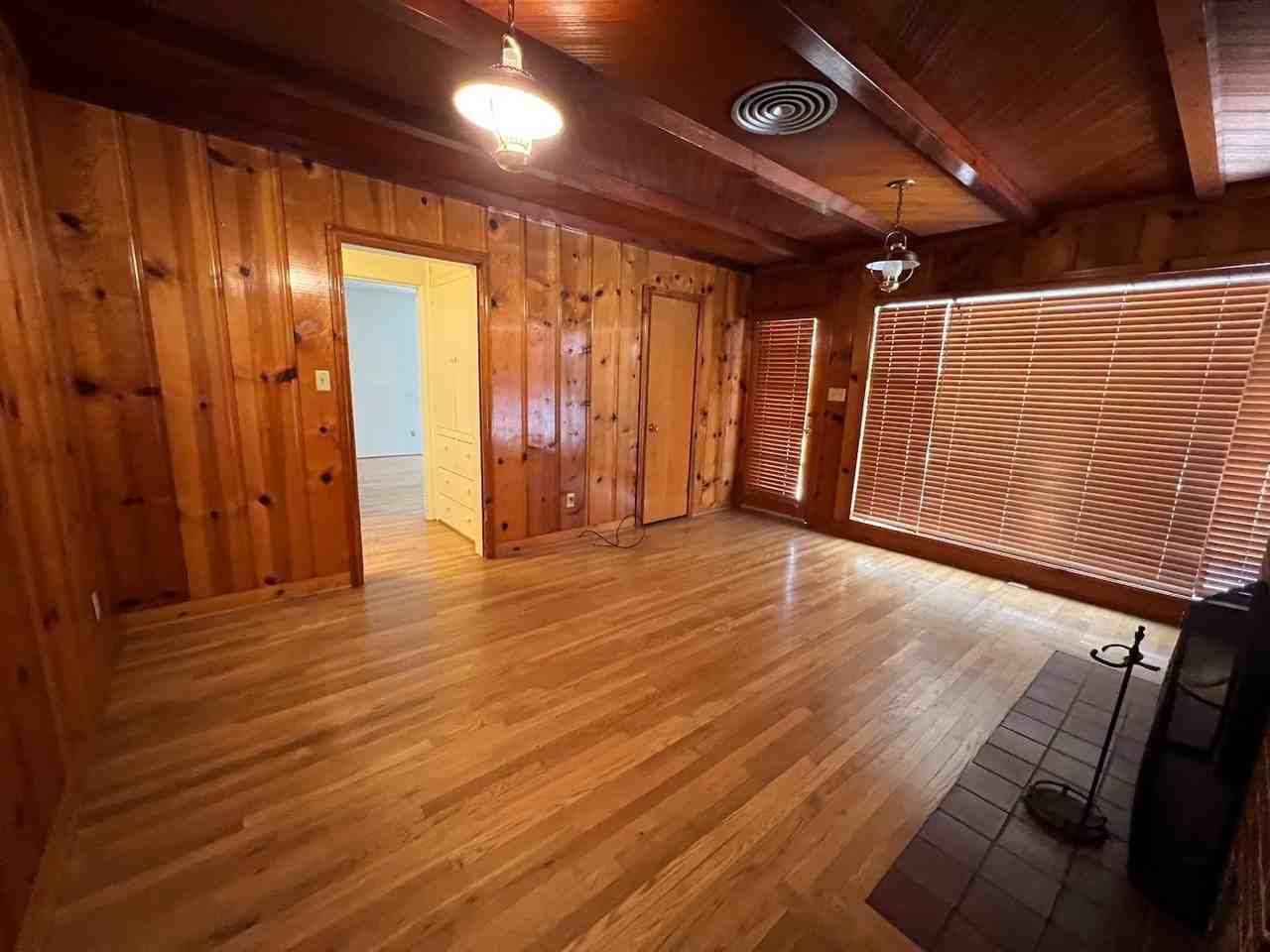 116 E Myrtle Ave - Photo 5 of 23